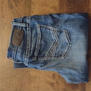 Buckle Jake straight 32x34 .... Medium wash...